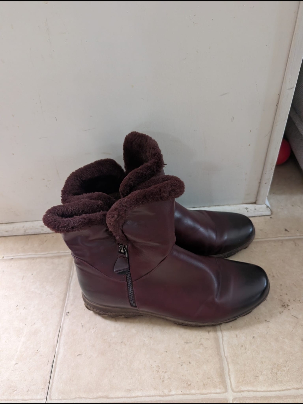 Women's Burgundy Faux-Fur Lined Ankle Boots